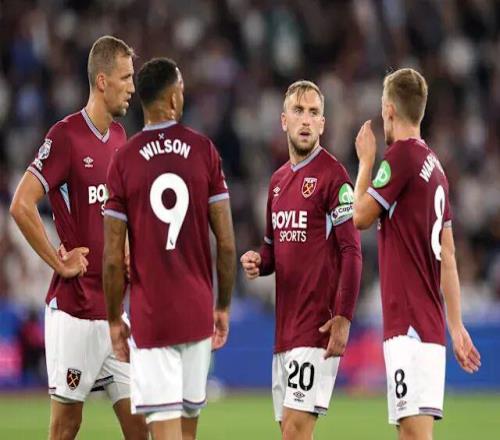 孔帕尼：给迪亚斯放了假和家人聚聚；明天赢球就接近锁定前八